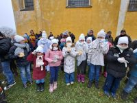 fotografie z alba První adventní neděle a rozsvícení stromečku (ZŠ, 2024)